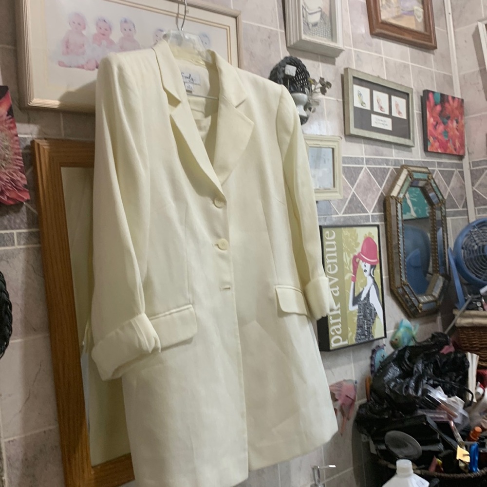 Emily skirt suit